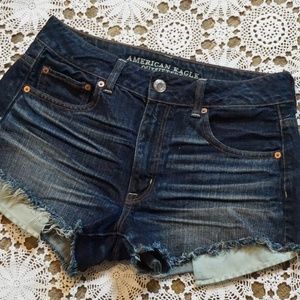 American Eagle High-Rise Festival Shorts